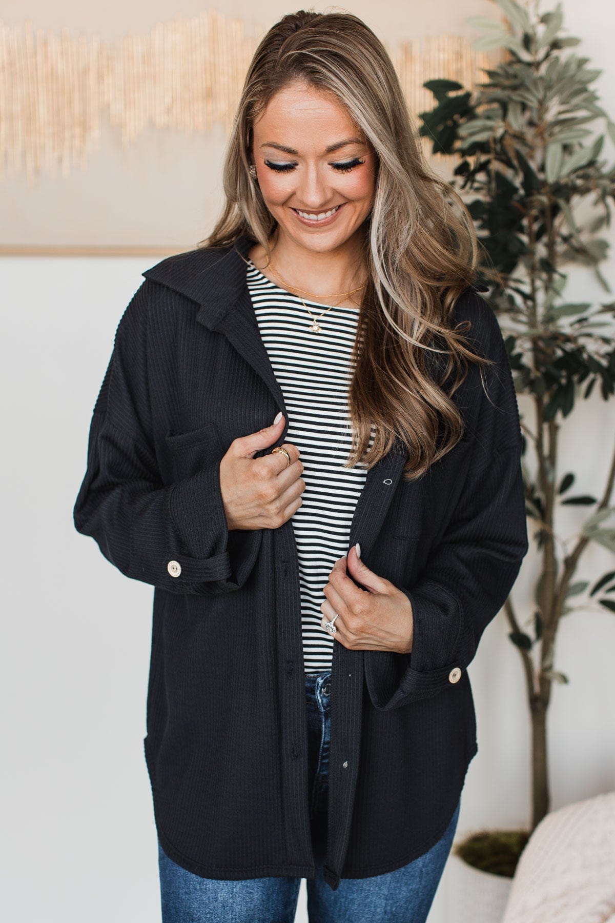 Feeling Bold Ribbed Shirt Jacket- Black