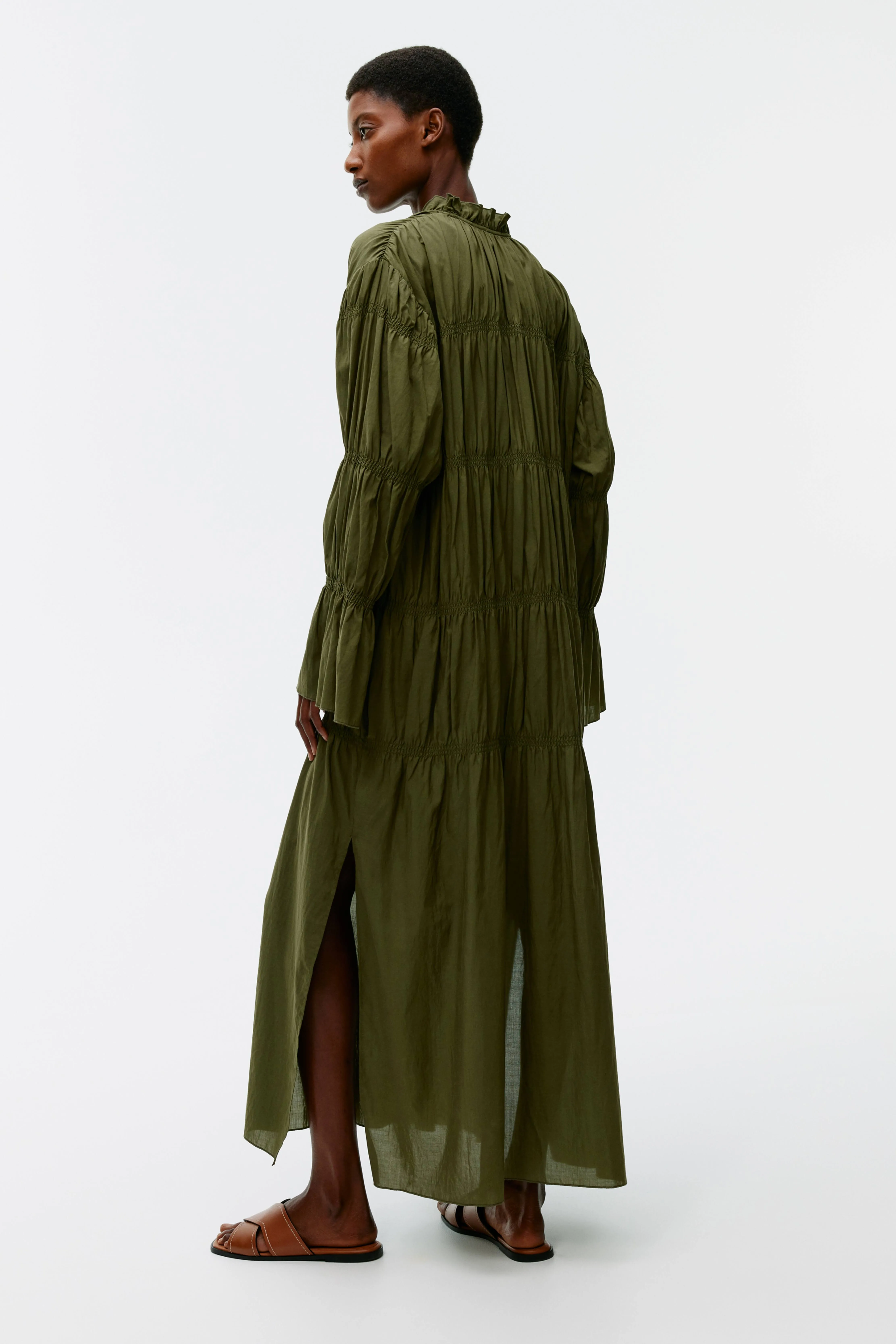 Smock Maxi Dress - Long sleeve - Long - Dark Green - Ladies | H&M GB