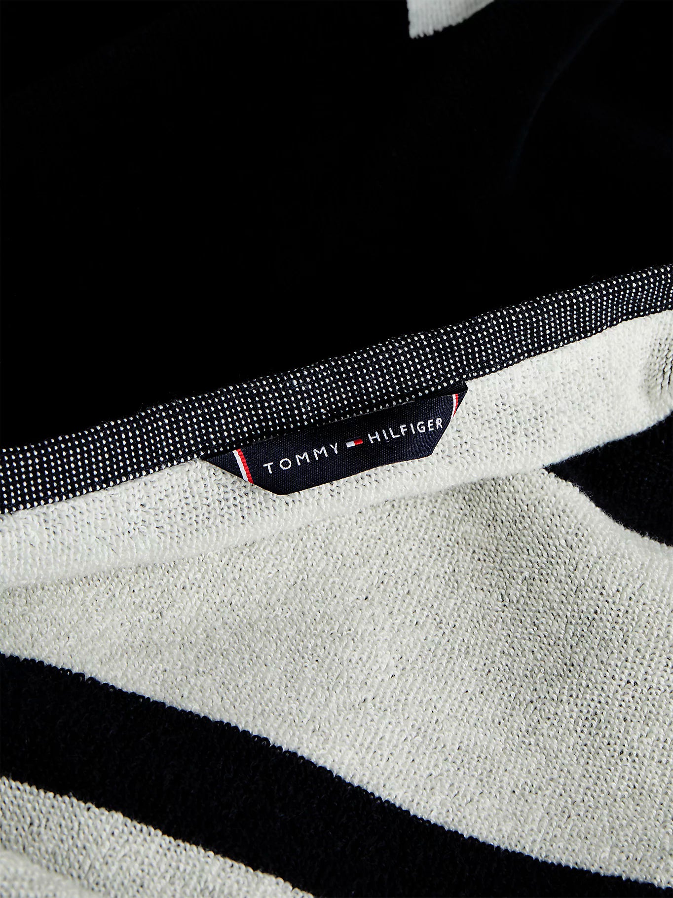 Tommy Hilfiger Hilfiger Logo Flag Towel