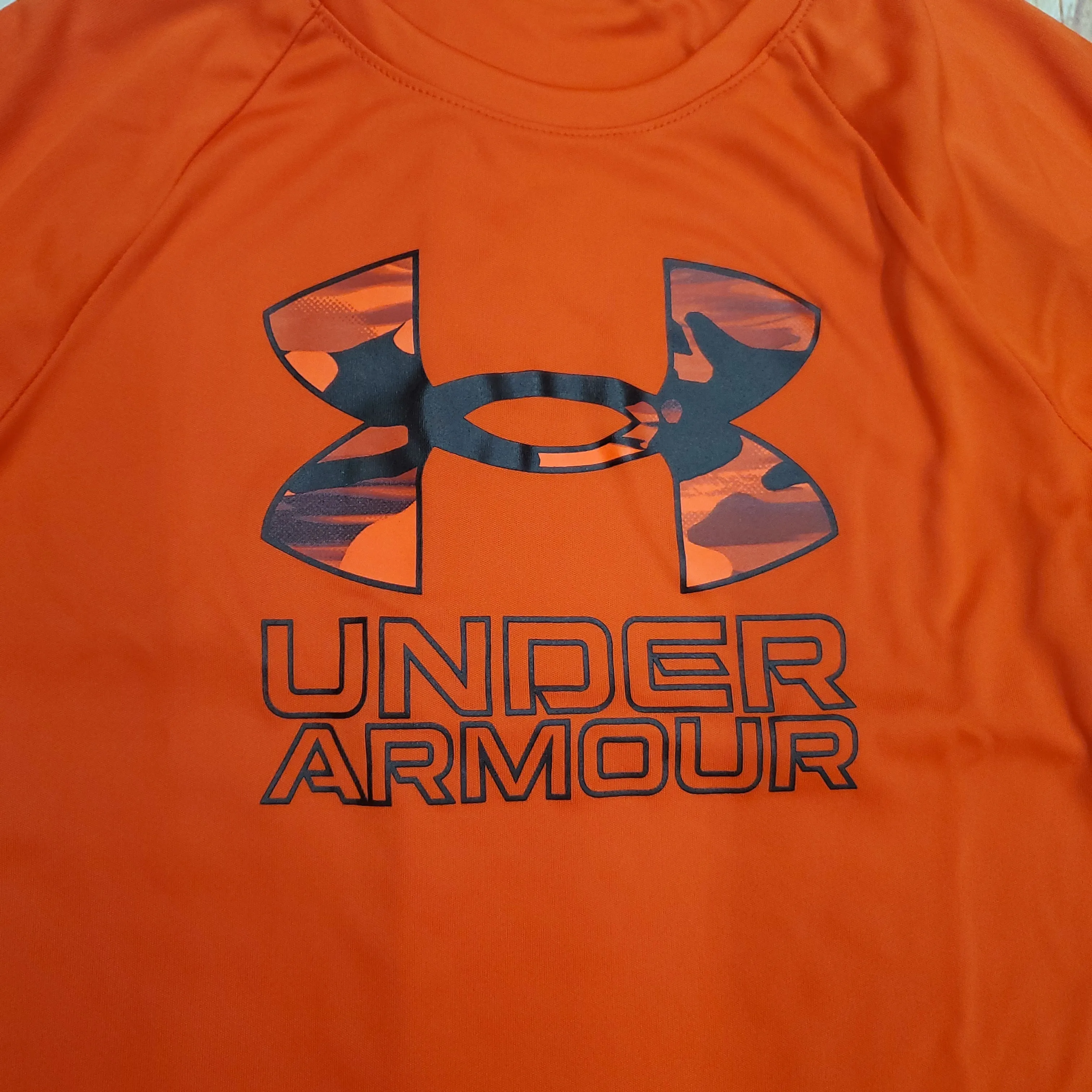 UA TECH HYBRID PRINT FILL SS CAMO LOGO