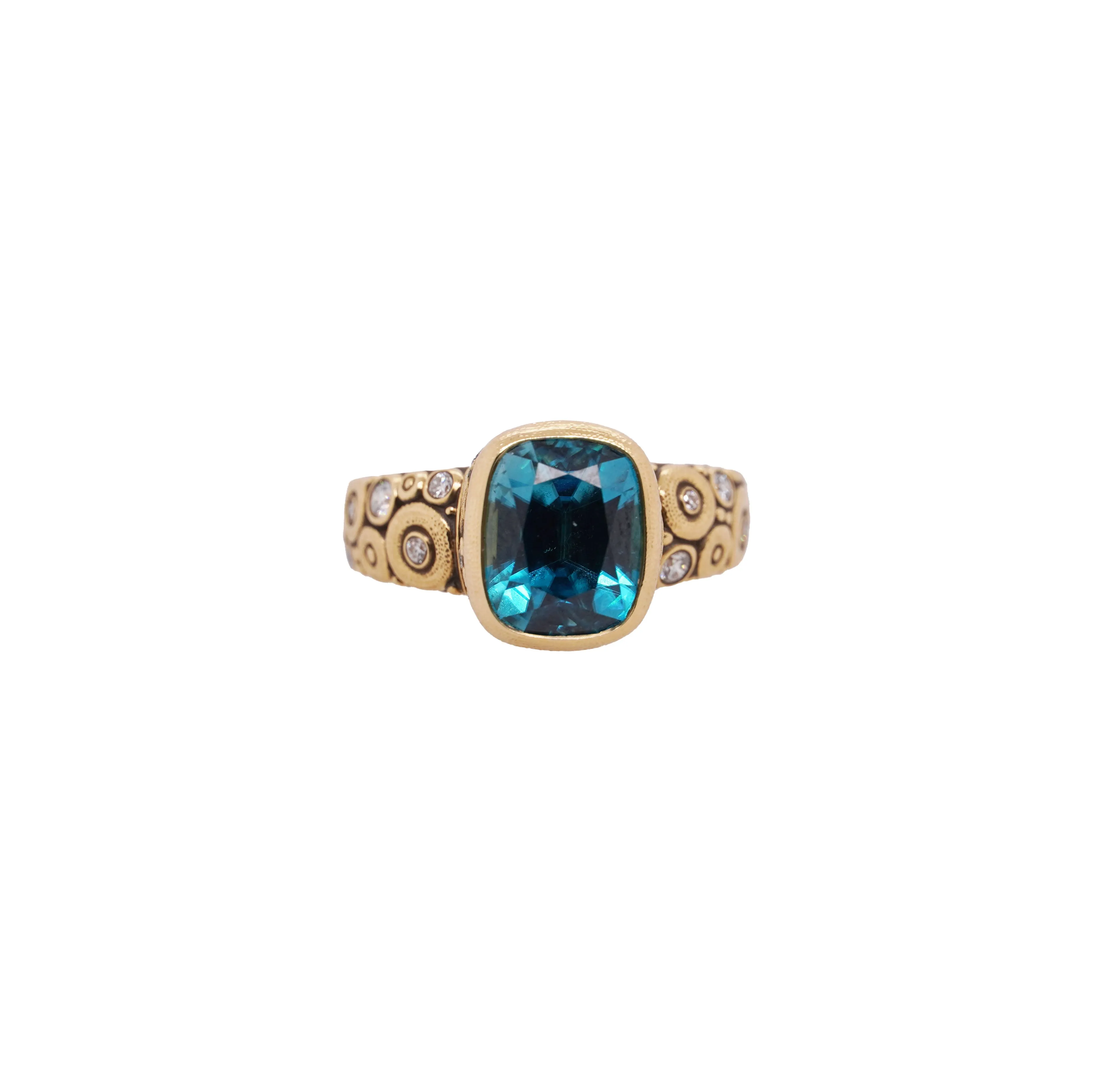 Yellow Gold and Blue Zircon Vila Ring